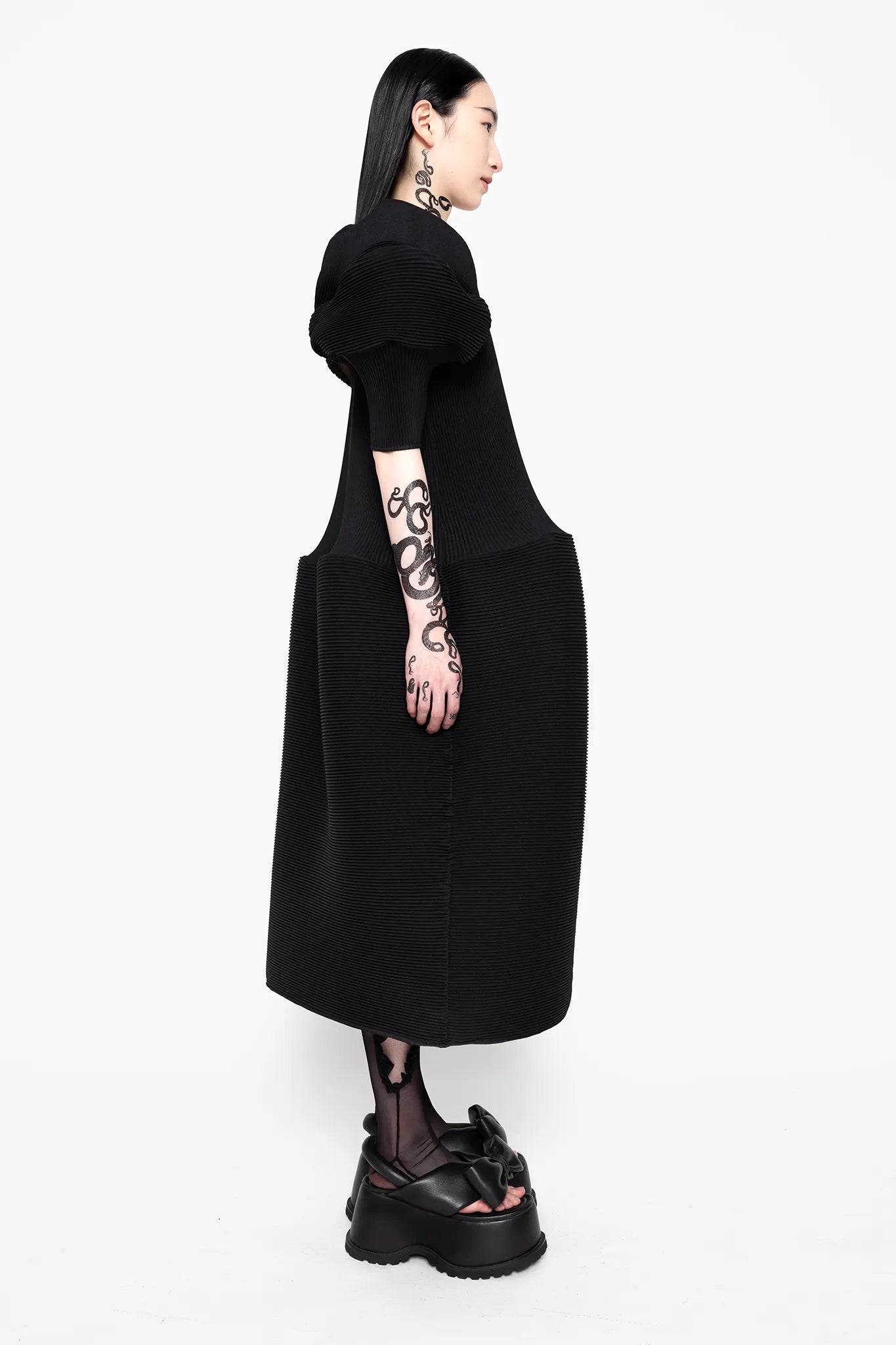 MELITTA-BAUMEISTER-Big-Sleeve-Ripple-Dress-Black