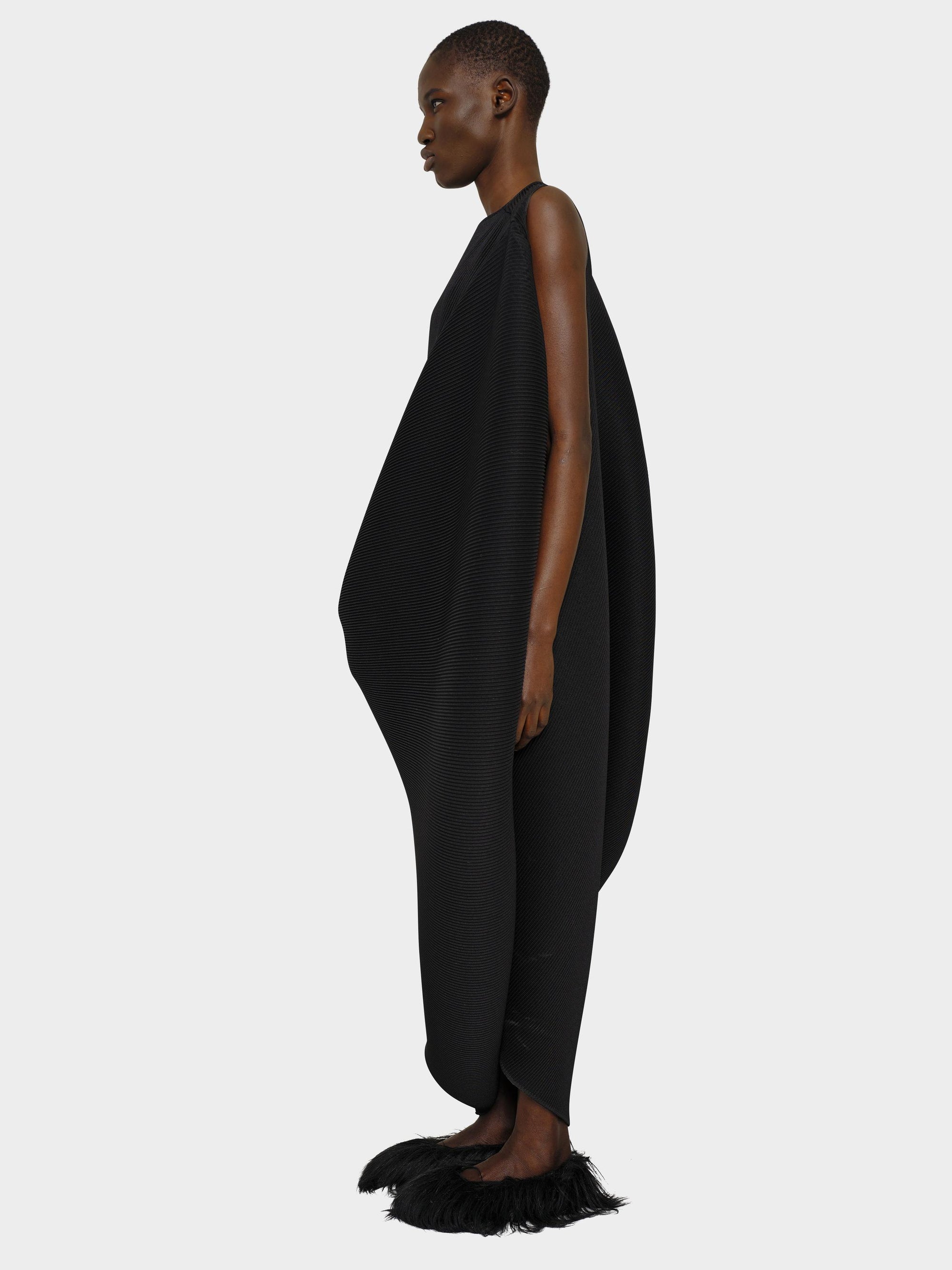 MELITTA-BAUMEISTER-Asymetrical-Pleat-Dress-Black