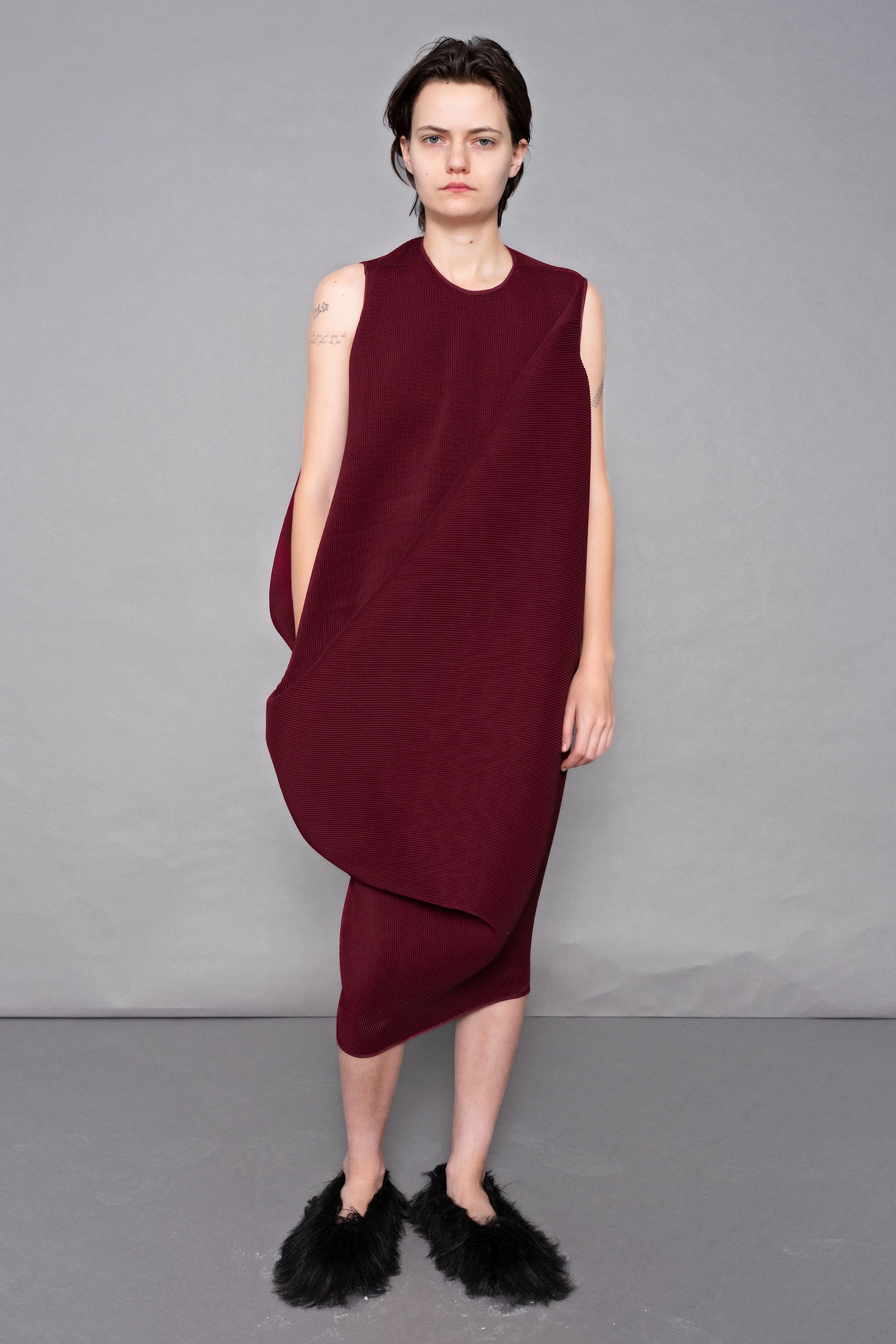 BORDEAUX ASYMMETRICAL PLEAT DRESS
