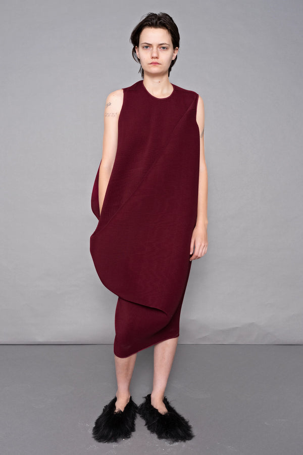 BORDEAUX ASYMMETRICAL PLEAT DRESS
