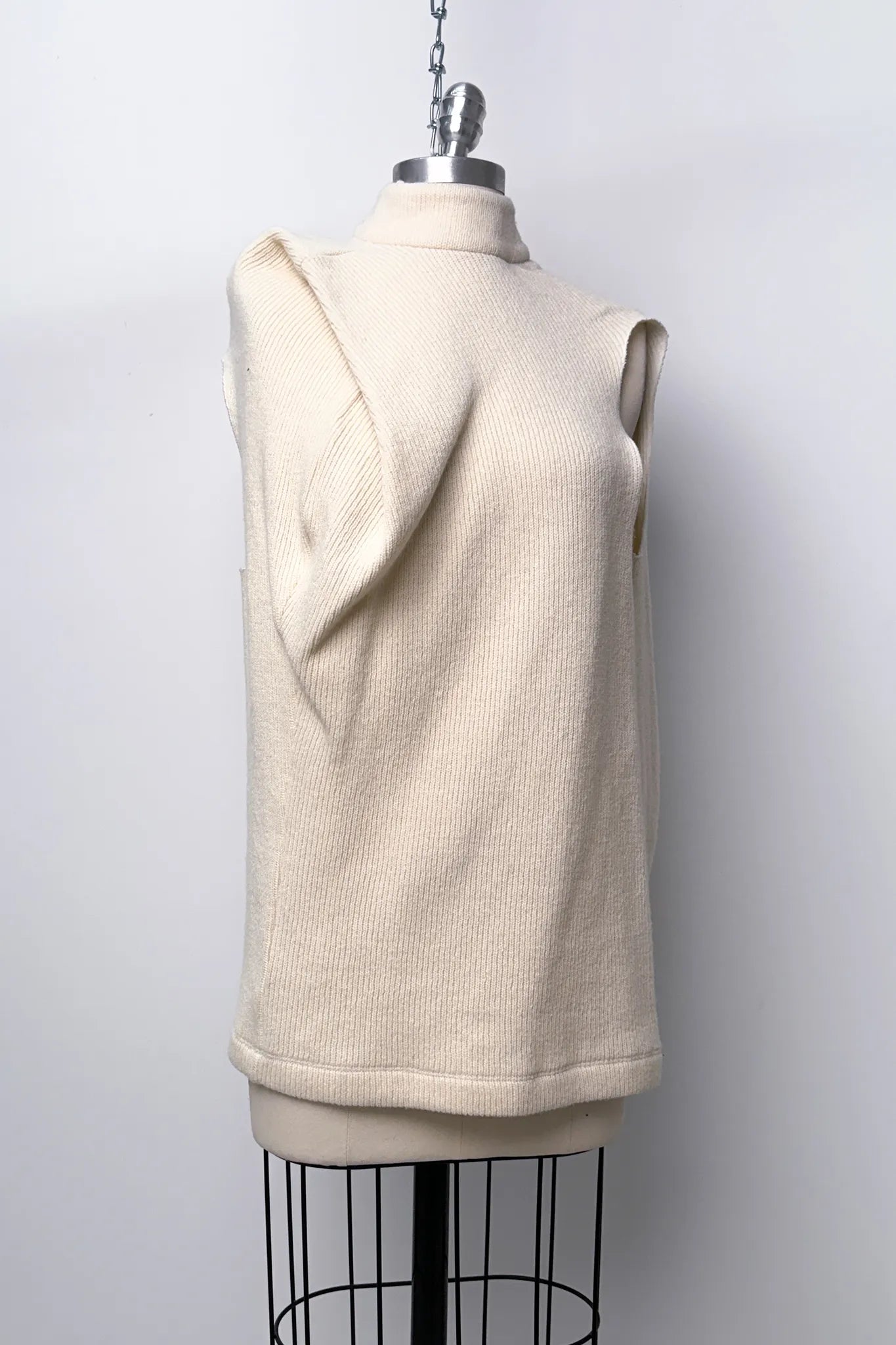 023 cream drape vest