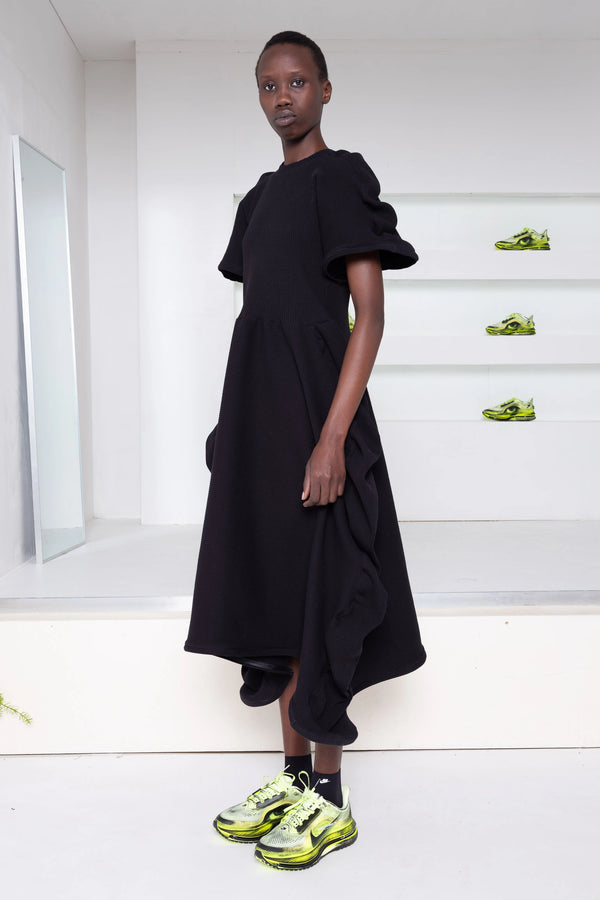 BLACK WAVY RIB DRESS