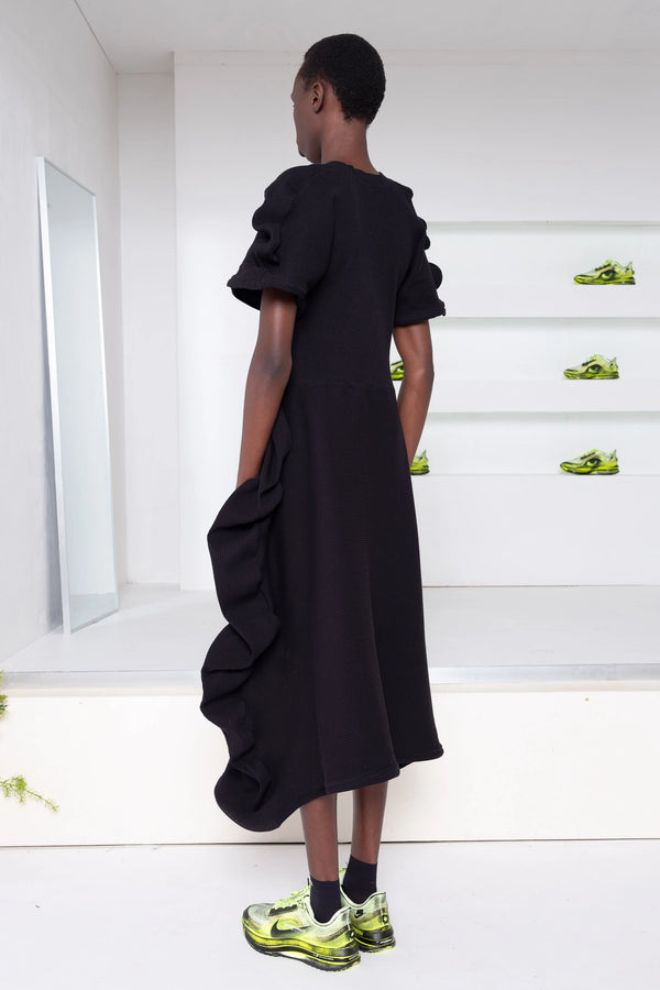 BLACK WAVY RIB DRESS