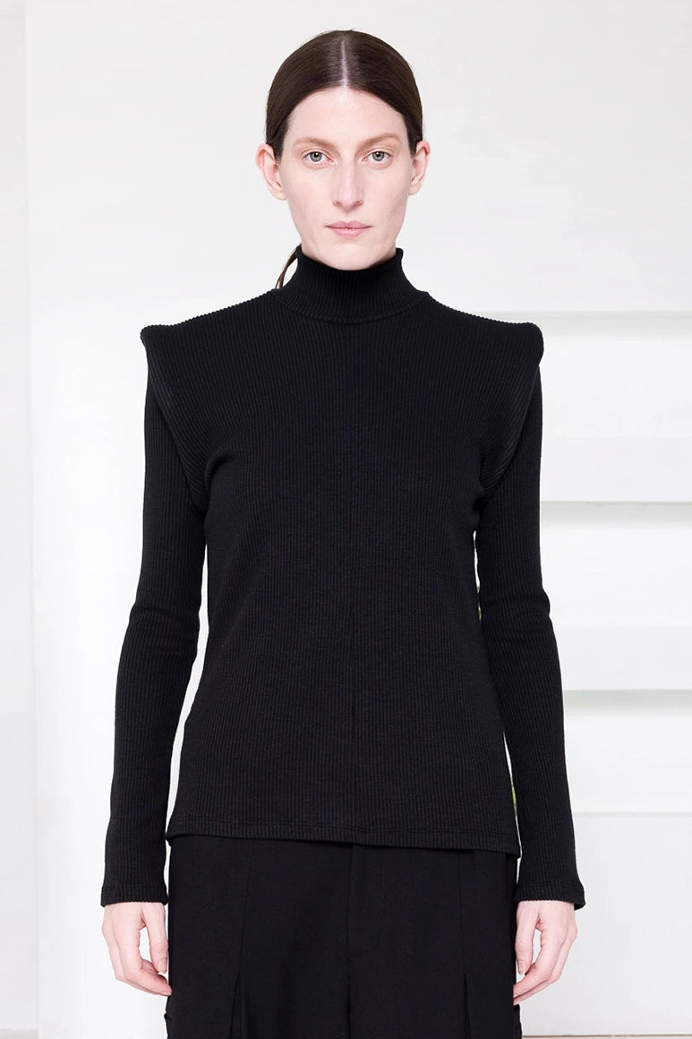 BLACK CIRCLE SHOULDER TURTLENECK