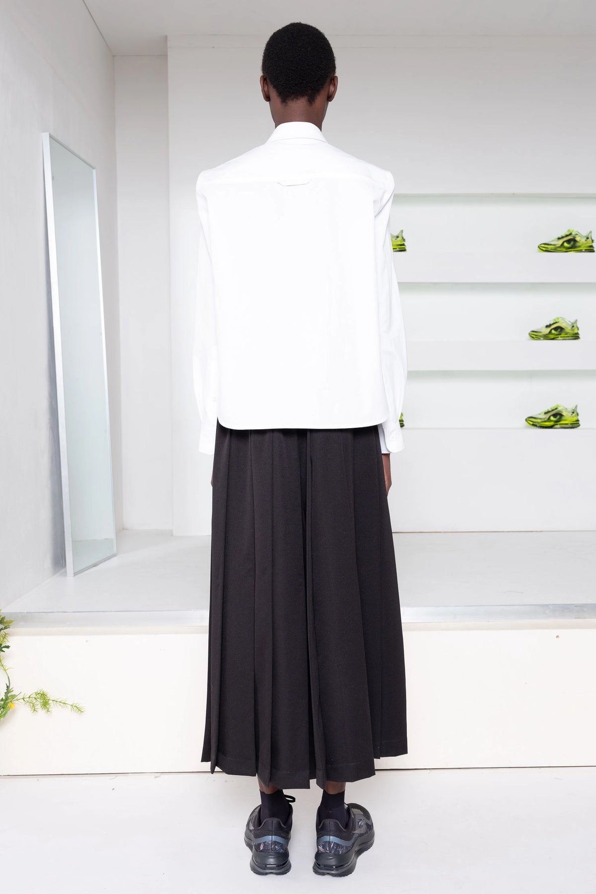 BLACK WIDE-PLEAT CULOTTE