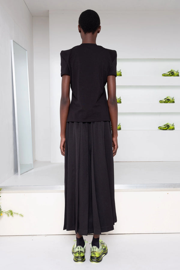 BLACK FOAMY SHOULDER TEE