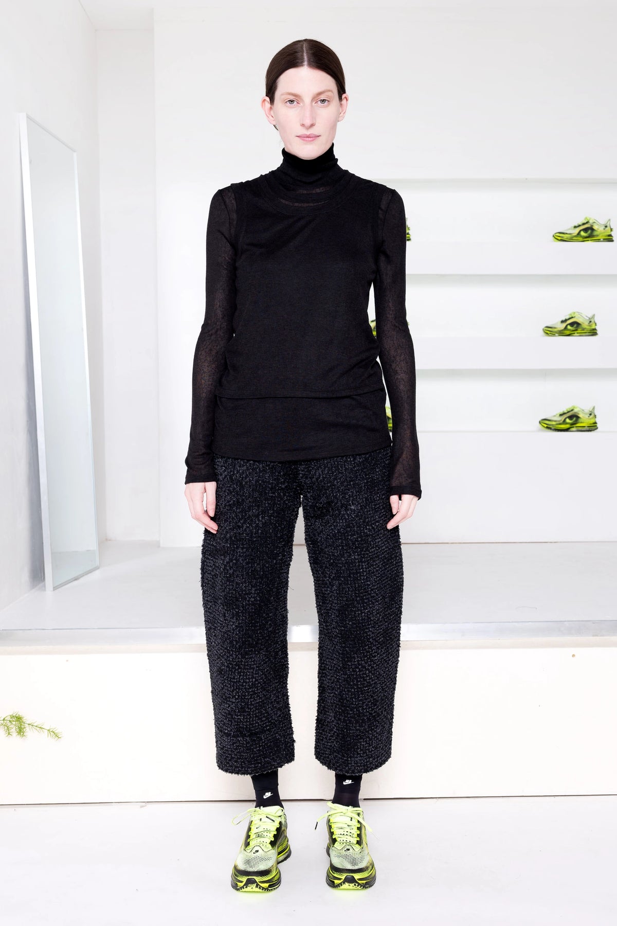 BLACK DOUBLE LAYER TURTLENECK