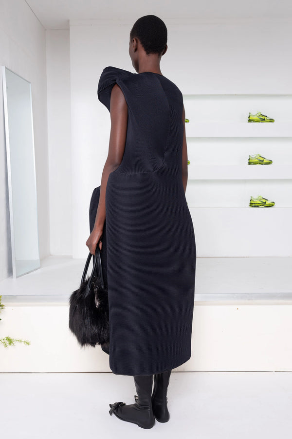 BLACK SWIRLY RIPPLE DRESS