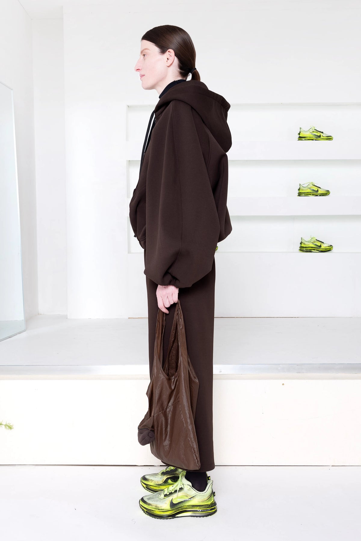 DARK BROWN BALL ZIP UP HOODIE