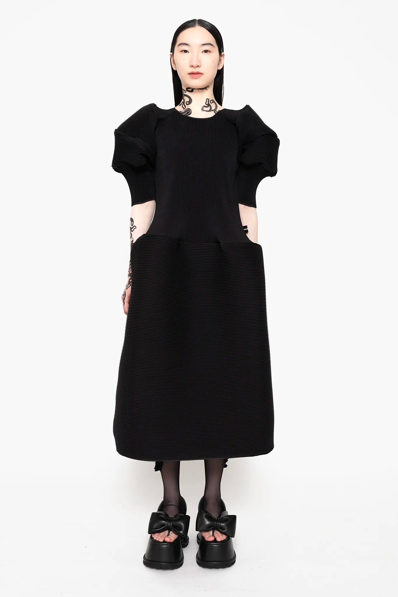 MELITTA-BAUMEISTER-Big-Sleeve-Ripple-Dress-Black