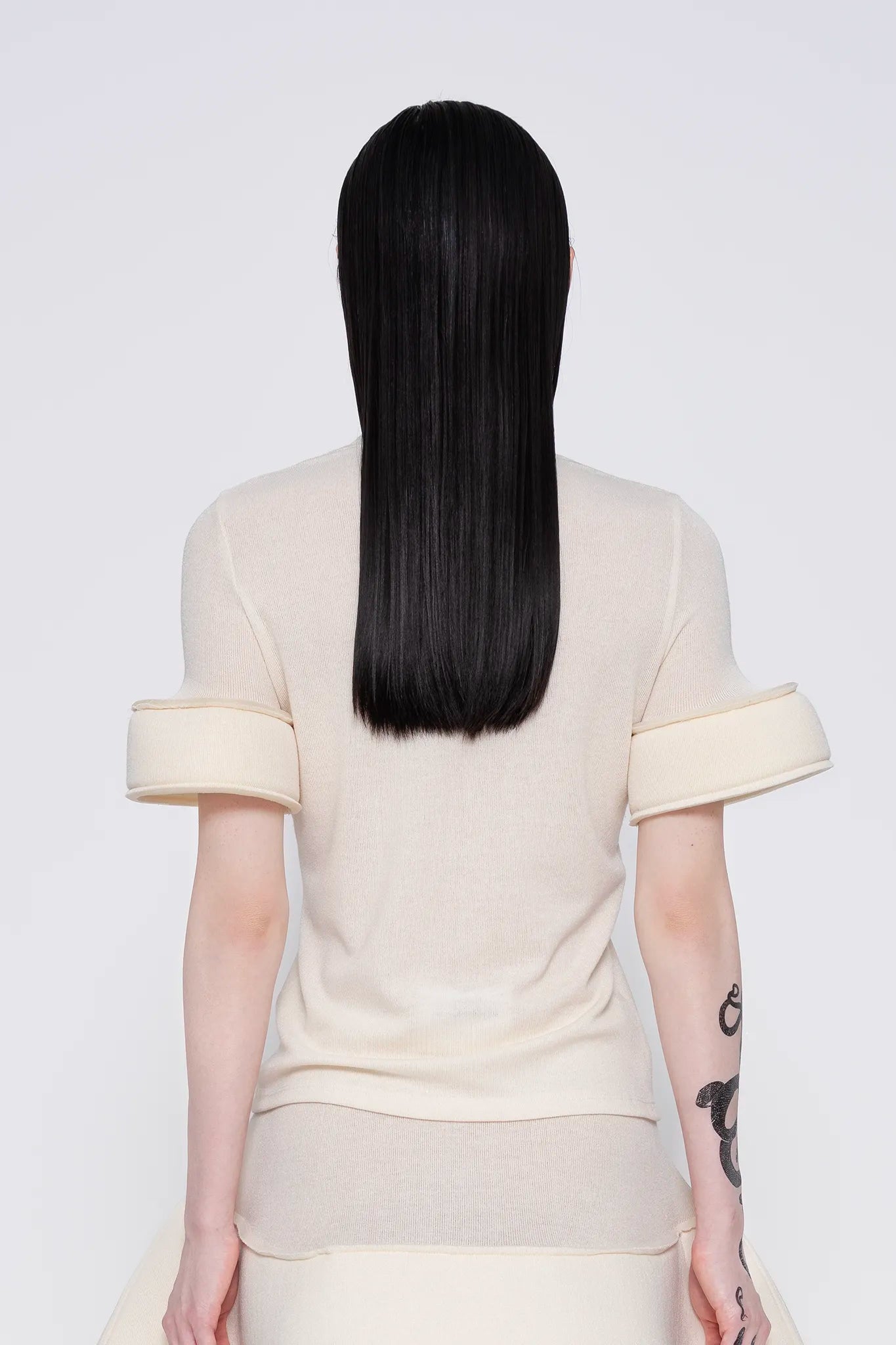 MELITTA-BAUMEISTER-Foam-Cuff-Tee-in-Ivory-BACK-VIEW