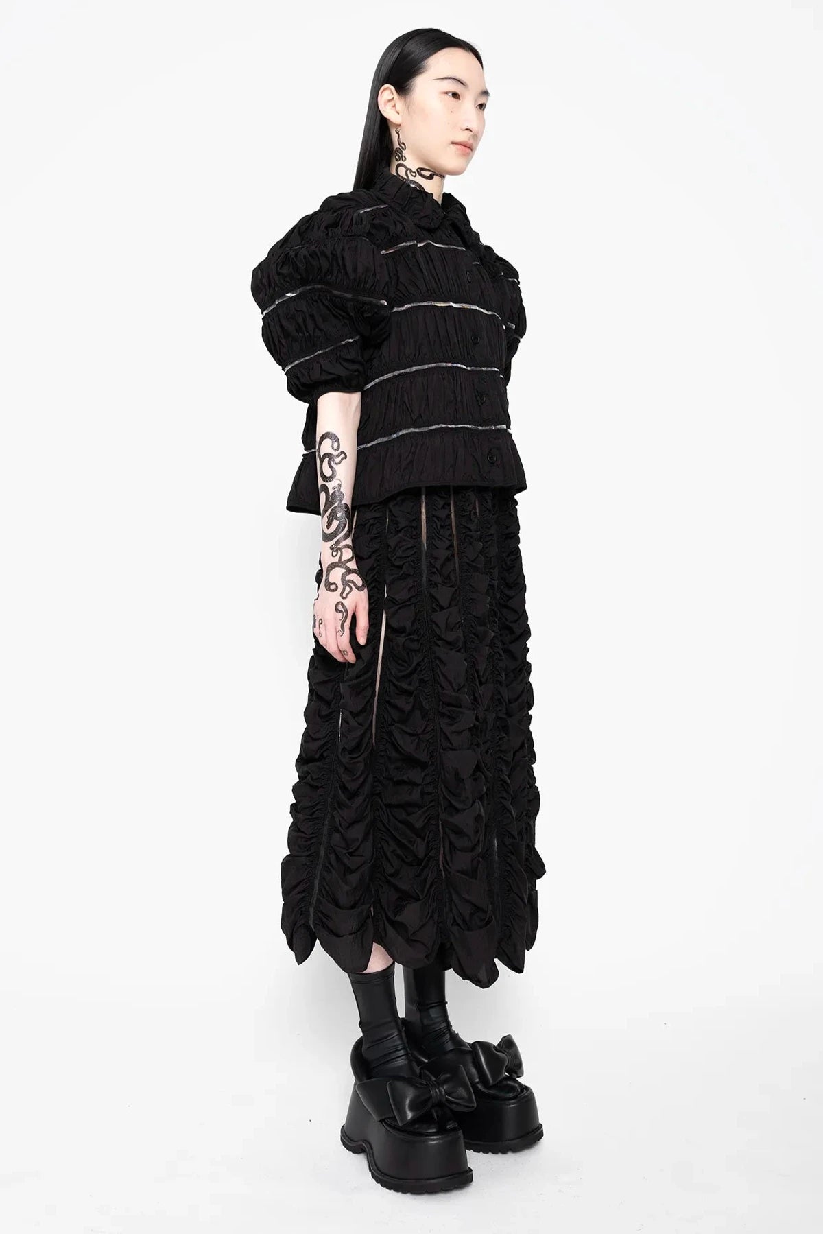 MELITTA-BAUMEISTER-Ruched-A-Line-Skirt-Black-SLIGHT-RIGHT-SIDE-VIEW