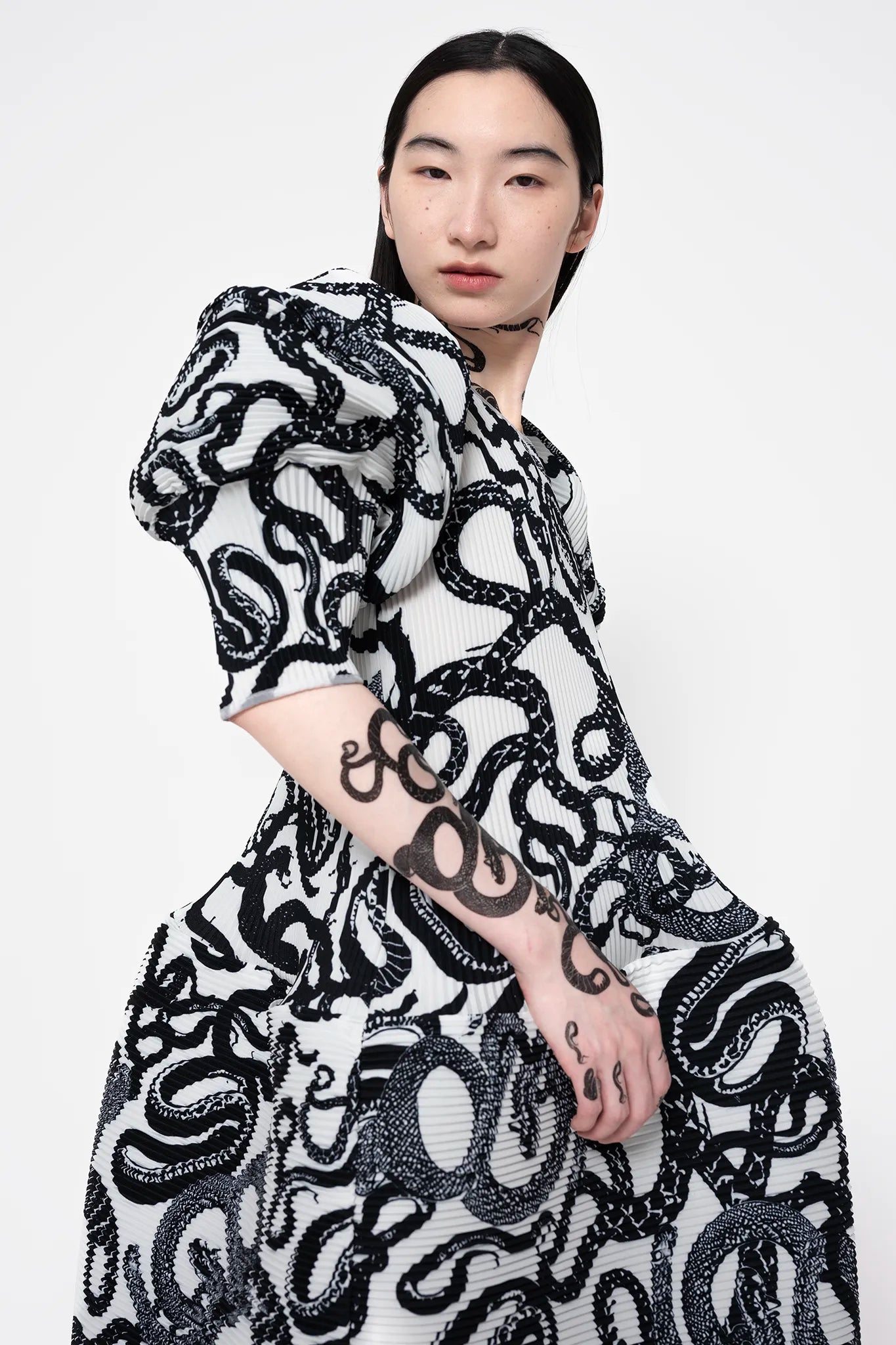 MELITTA BAUMEISTER - Big Sleeve Ripple Dress in Snake Print