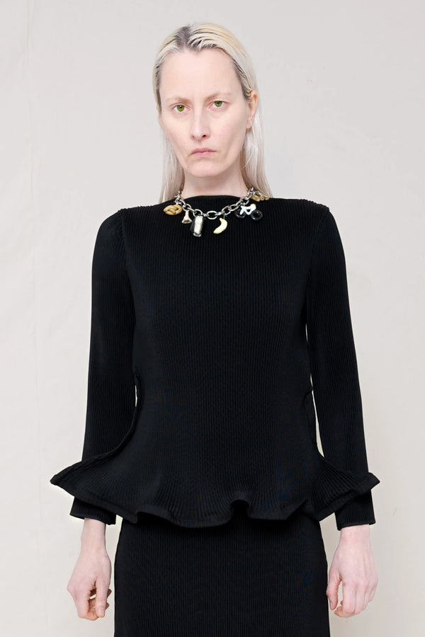 BLACK ZIGZAG RIPPLE TOP