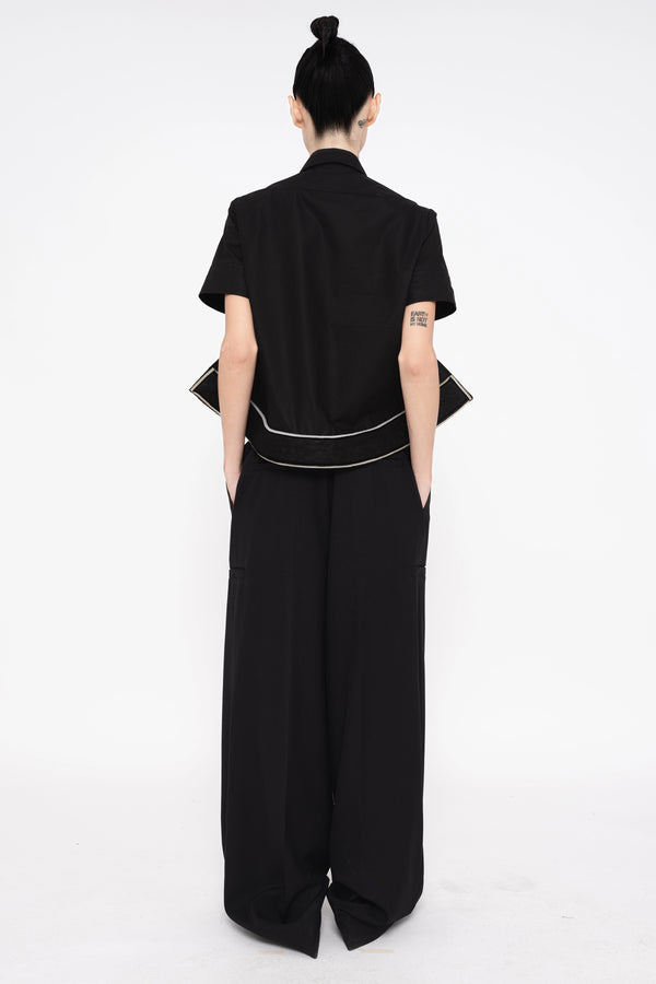 BLACK POINTY HEM SHIRT