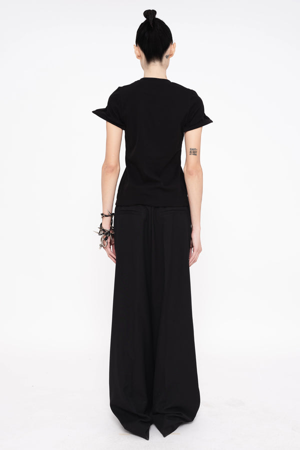 BLACK BABY POINTY TEE