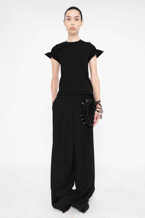 BLACK BABY POINTY TEE