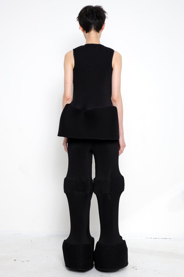 BLACK SCULPTURAL RIPPLE PANTS