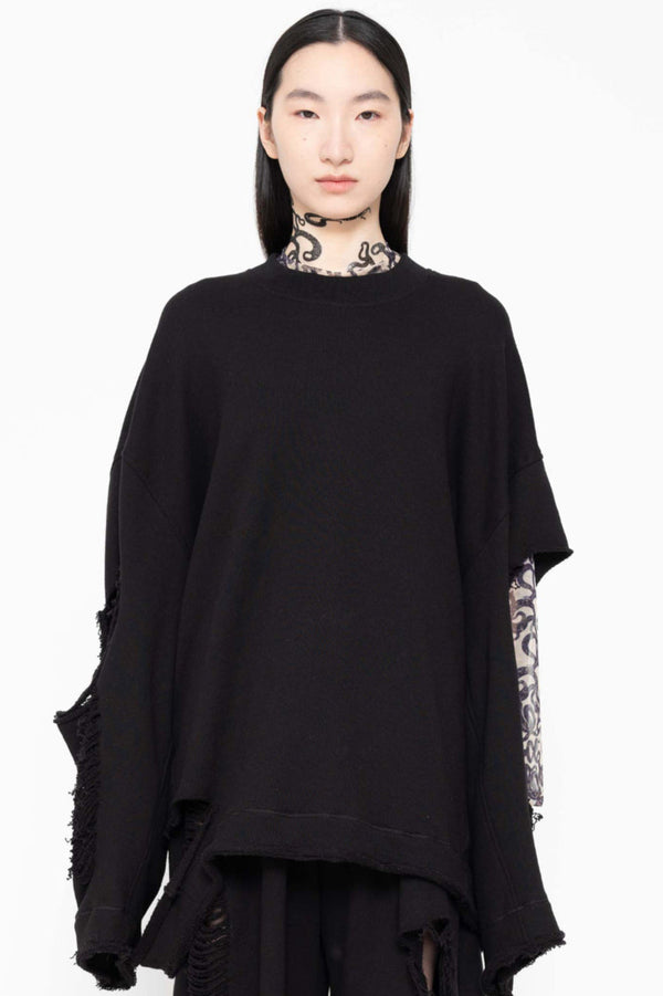 MELITTA-BAUMEISTER-Crewneck-Sweater-Black-Upper-Body-Front-View-Black-Long-Hair-Female-Model